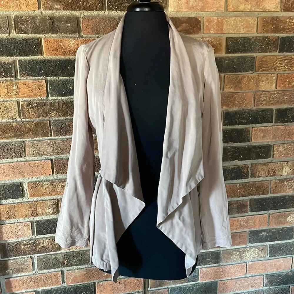 Blush‎ Jacket S